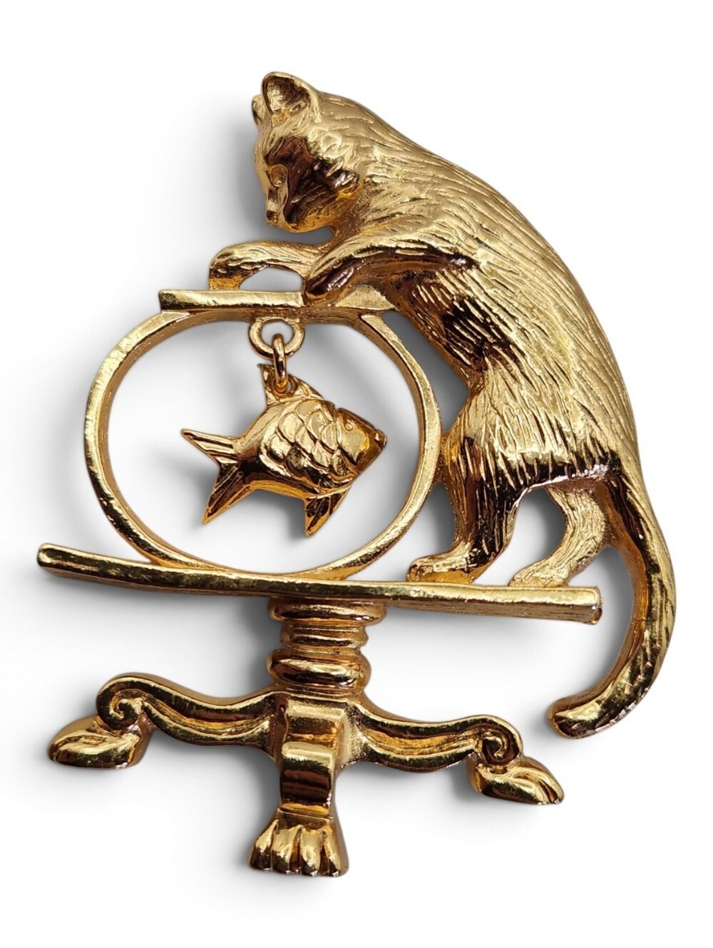 AVON Gold Cat and Fish Brooch Pin - Elegant Pet-Themed Jewelry